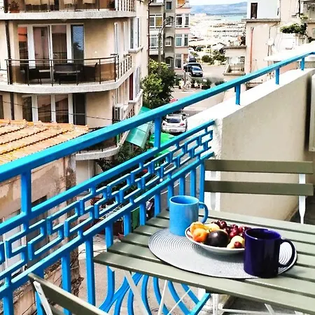 Lira Sto Appartement Pomorie