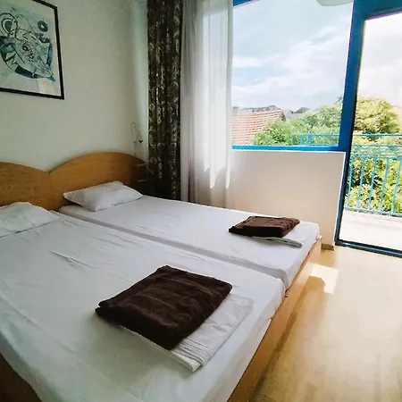 Apartmán Lira Sto *