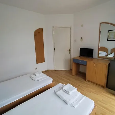 Lira Sto Apartman Pomorie