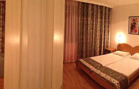 Lira Sto Appartement Pomorie