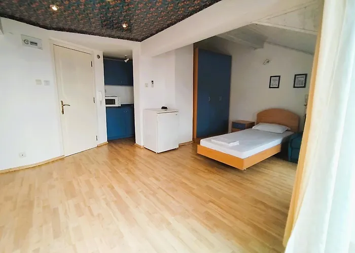 Apartmán Lira Sto *