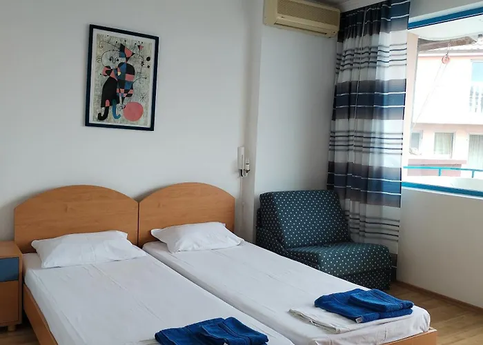 Lira Sto 公寓 帕莫瑞