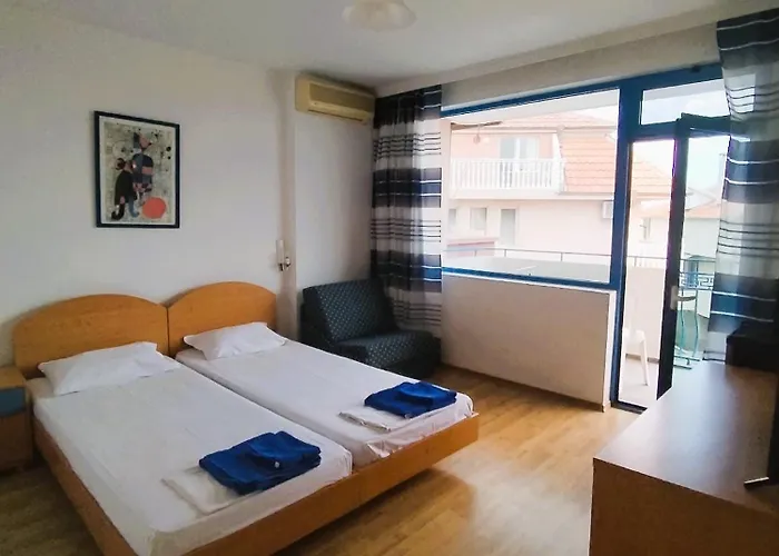 Lira Sto 公寓 帕莫瑞